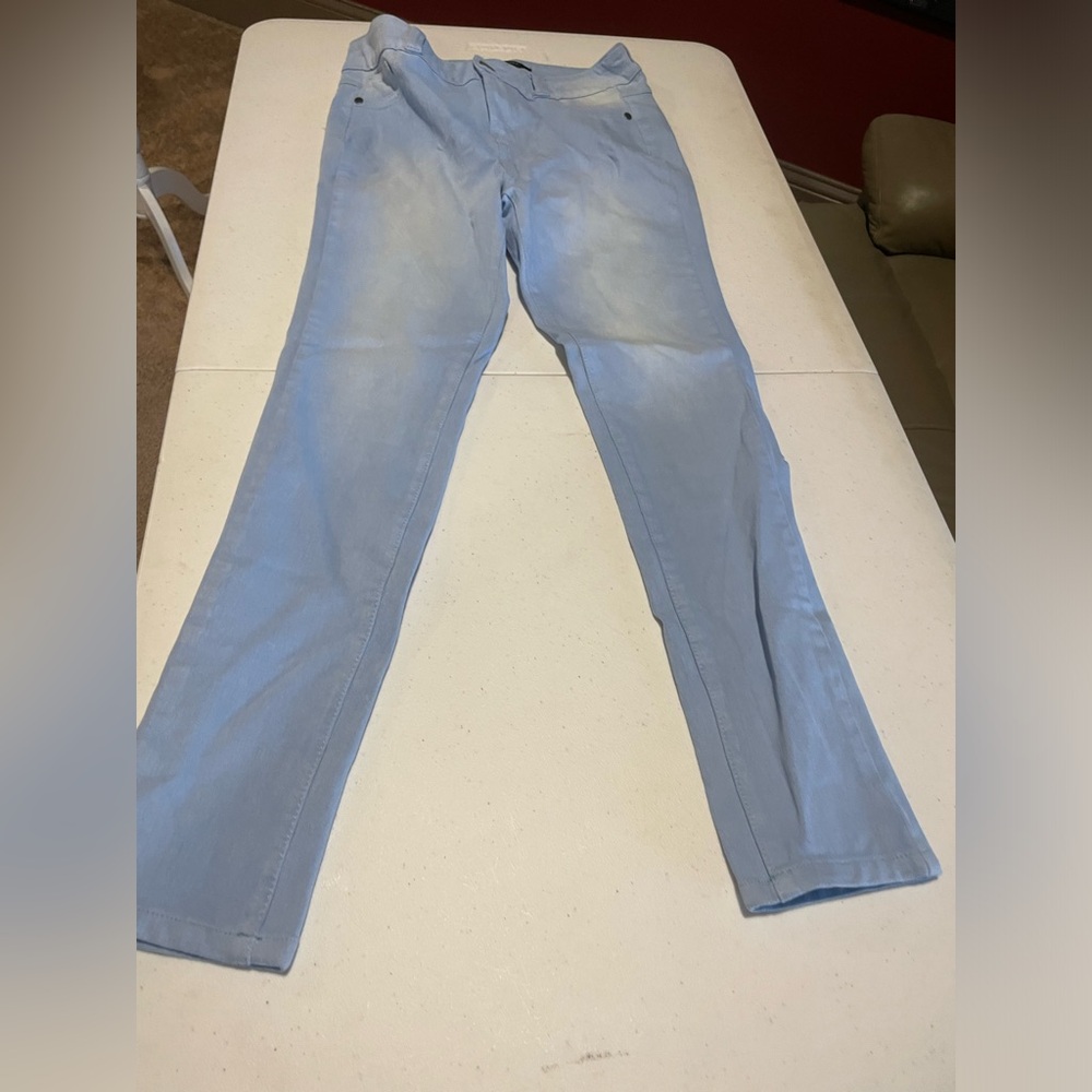 Forever 21 leggings. Large. New tags